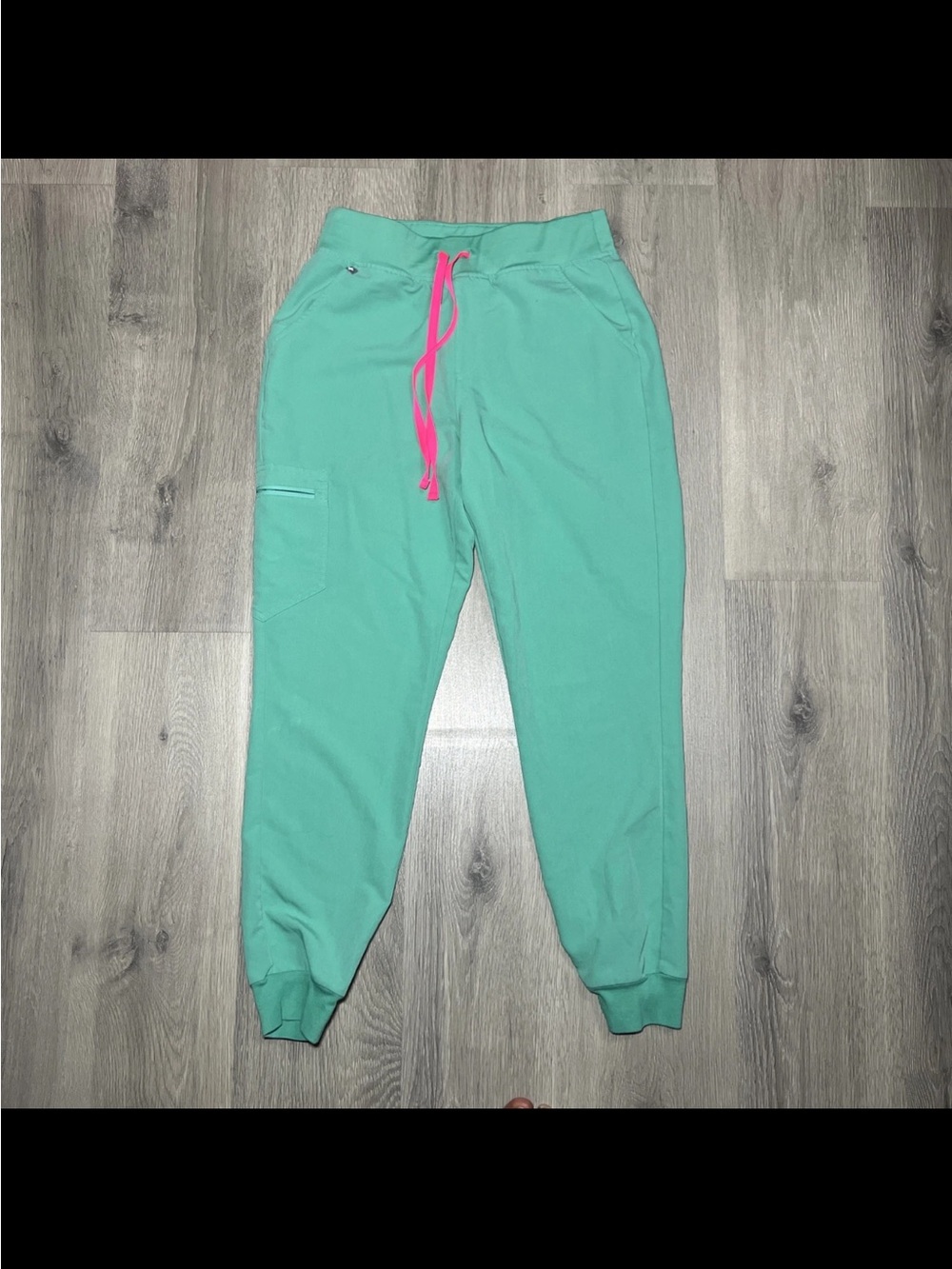 Surgical green fig bottoms